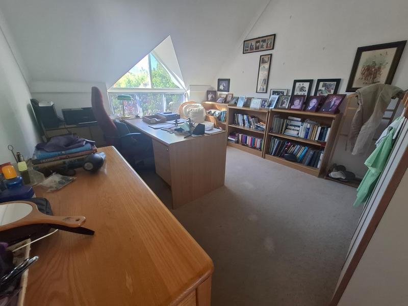 4 Bedroom Property for Sale in Paradyskloof Western Cape